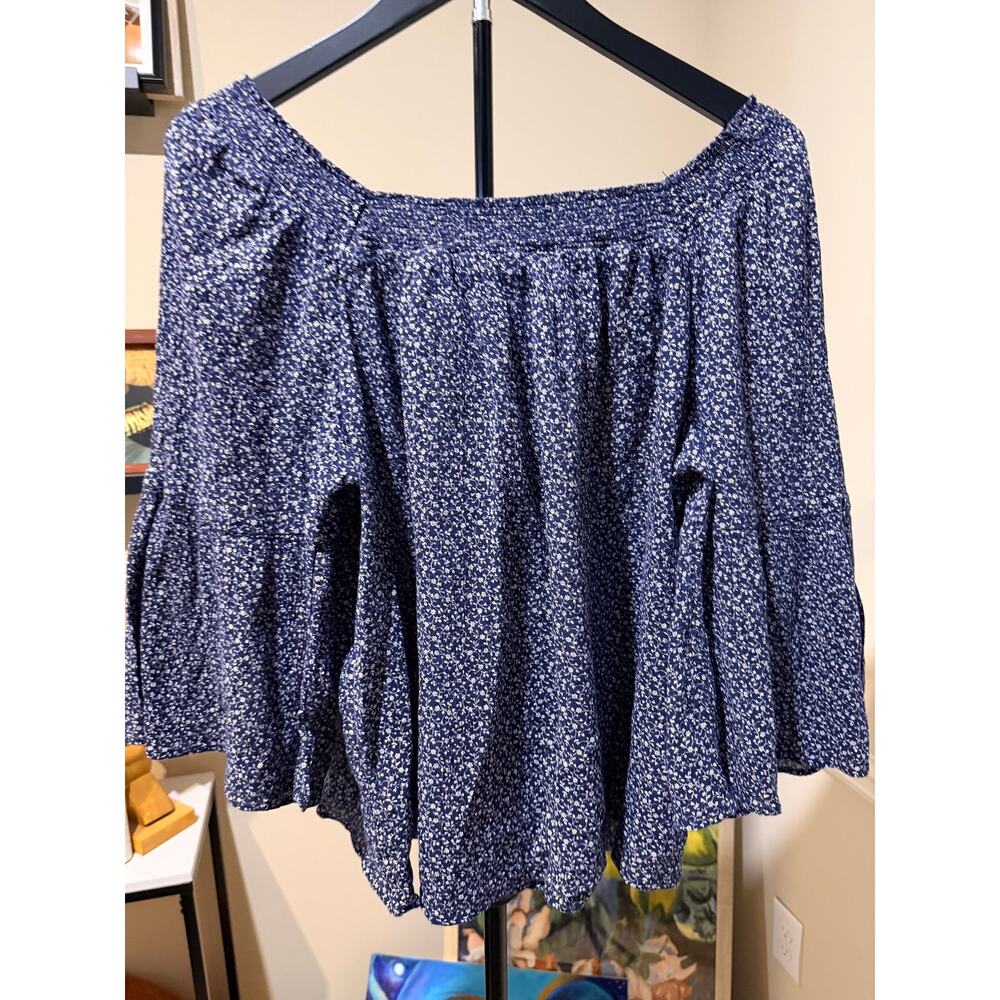 Chaps blue floral bell sleeve 100% cotton top euc L